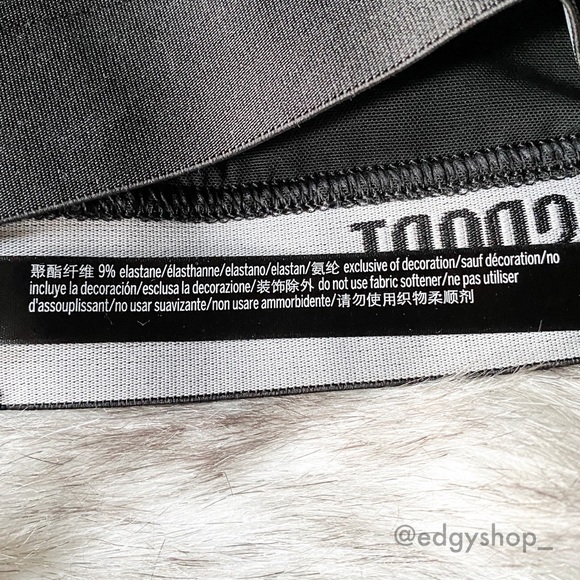 Victoria Sport | Player Mesh Racerback Sport Bra - Picture 6 of 7